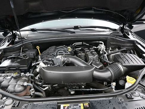 Used 2024 Dodge Durango GT image 10