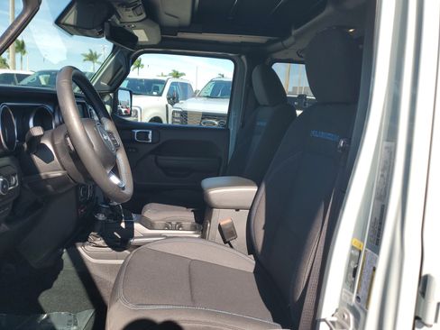 Used 2023 Jeep Wrangler Unlimited Rubicon 4xe w/ Safety Group image 11