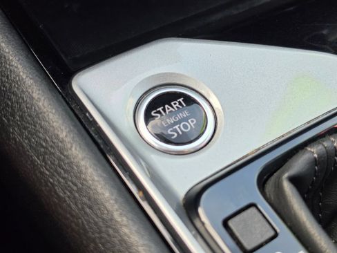 Used 2024 Nissan Altima 2.5 SV FWD image 32