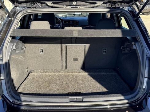 Used 2017 Volkswagen GTI S image 18