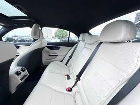 Used 2024 Mercedes-Benz C 300 4MATIC Sedan image 28