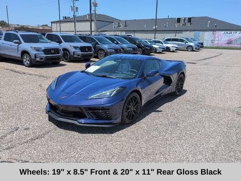 Used 2026 Chevrolet Corvette Stingray Coupe w/ 1LT RWD image 12