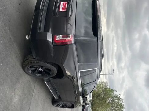 Used 2015 GMC Yukon SLT w/ Open Road Package AWD/4WD image 32