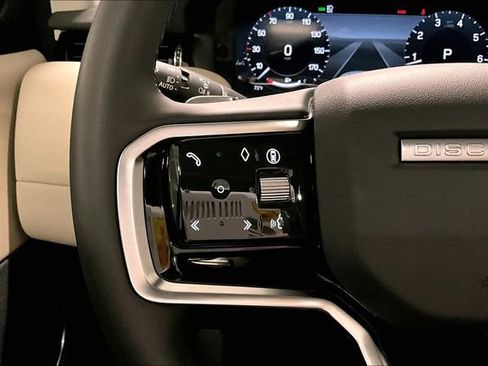 Certified 2025 Land Rover Discovery Sport S image 20