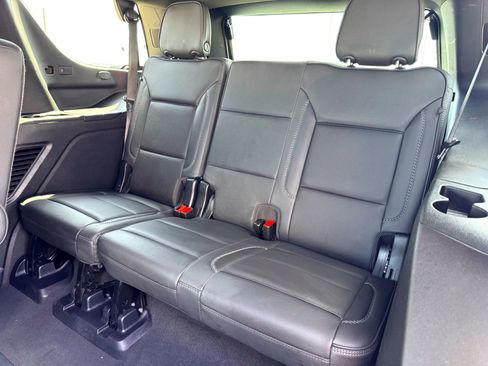 Used 2025 GMC Yukon Denali AWD/4WD image 17