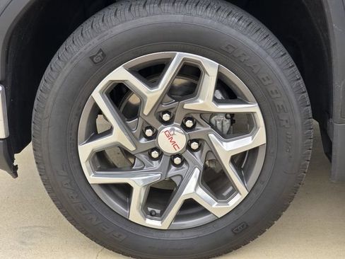 Used 2024 GMC Sierra 1500 SLE w/ Preferred Package AWD/4WD image 12