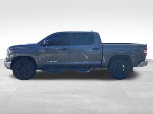 Used 2020 Toyota Tundra SR5 w/ SR5 Upgrade Package AWD/4WD image 9