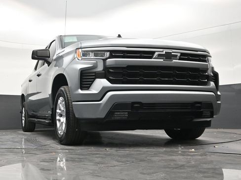 Used 2023 Chevrolet Silverado 1500 RST RWD image 27