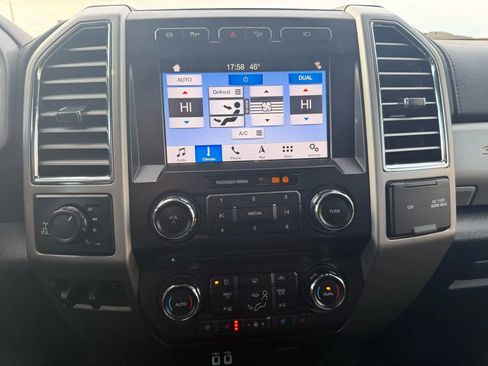 Used 2017 Ford F350 Lariat w/ Chrome Package image 13