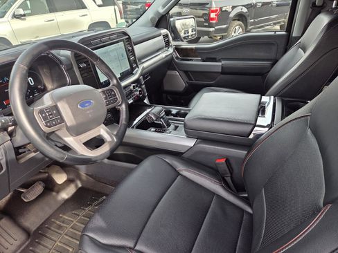 Used 2022 Ford F150 Lariat image 24