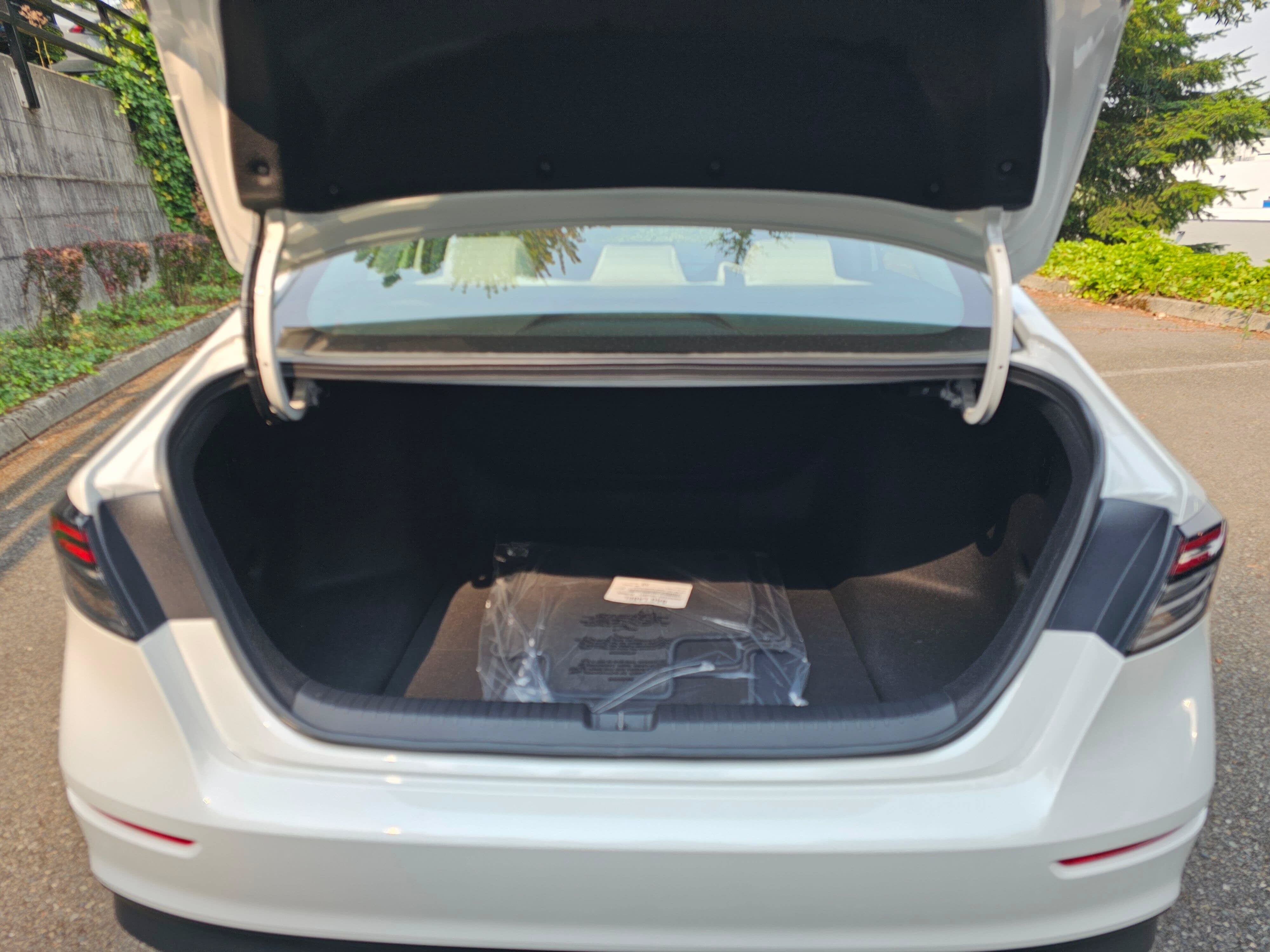 New 2026 Honda Accord LX image 18