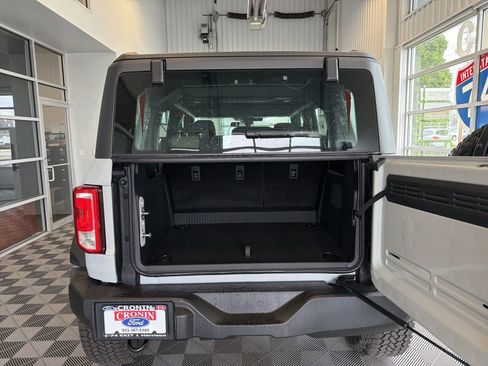 Used 2026 Ford Bronco 4-Door w/ Sasquatch Package AWD/4WD image 10
