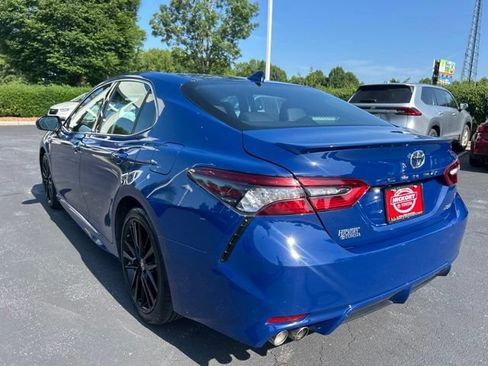 Used 2024 Toyota Camry XSE FWD image 9