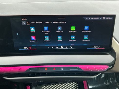 Used 2025 BMW X3 xDrive30i w/ Premium Package image 6