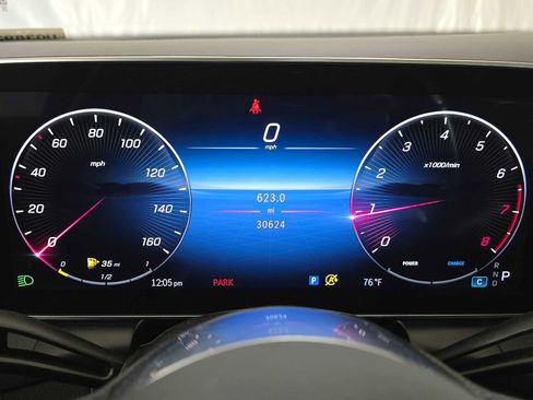 Used 2024 Mercedes-Benz GLC 300 image 28