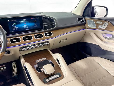 Used 2020 Mercedes-Benz GLS 580 4MATIC image 30