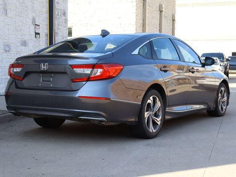 Used 2020 Honda Accord EX image 3