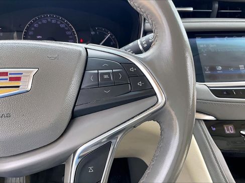 Used 2019 Cadillac XT5 Luxury FWD image 49