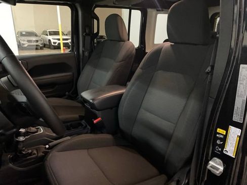Used 2023 Jeep Wrangler Unlimited w/ Sun & Screen Package AWD/4WD image 67