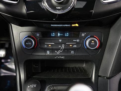 Used 2018 Ford Focus ST w/ Equipment Group 401A FWD image 32