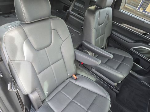 Used 2021 Kia Telluride EX w/ EX Premium Package image 11