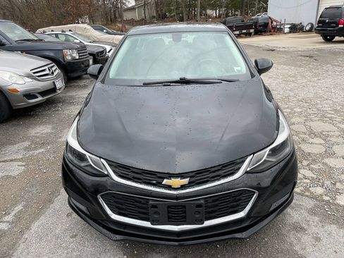 Used 2018 Chevrolet Cruze LT image 7