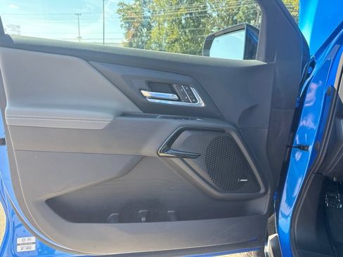 Used 2026 Chevrolet Silverado EV Trail Boss AWD/4WD image 26
