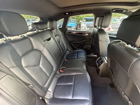 Used 2018 Porsche Macan Sport Edition AWD/4WD image 13