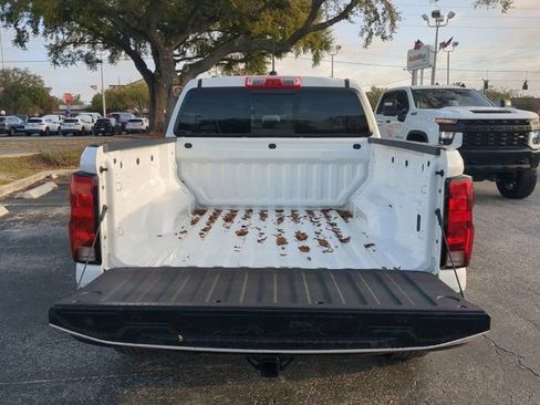 Used 2024 Chevrolet Colorado Trail Boss w/ Advanced Trailering Package image 12