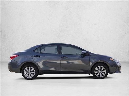 Used 2015 Toyota Corolla LE image 4