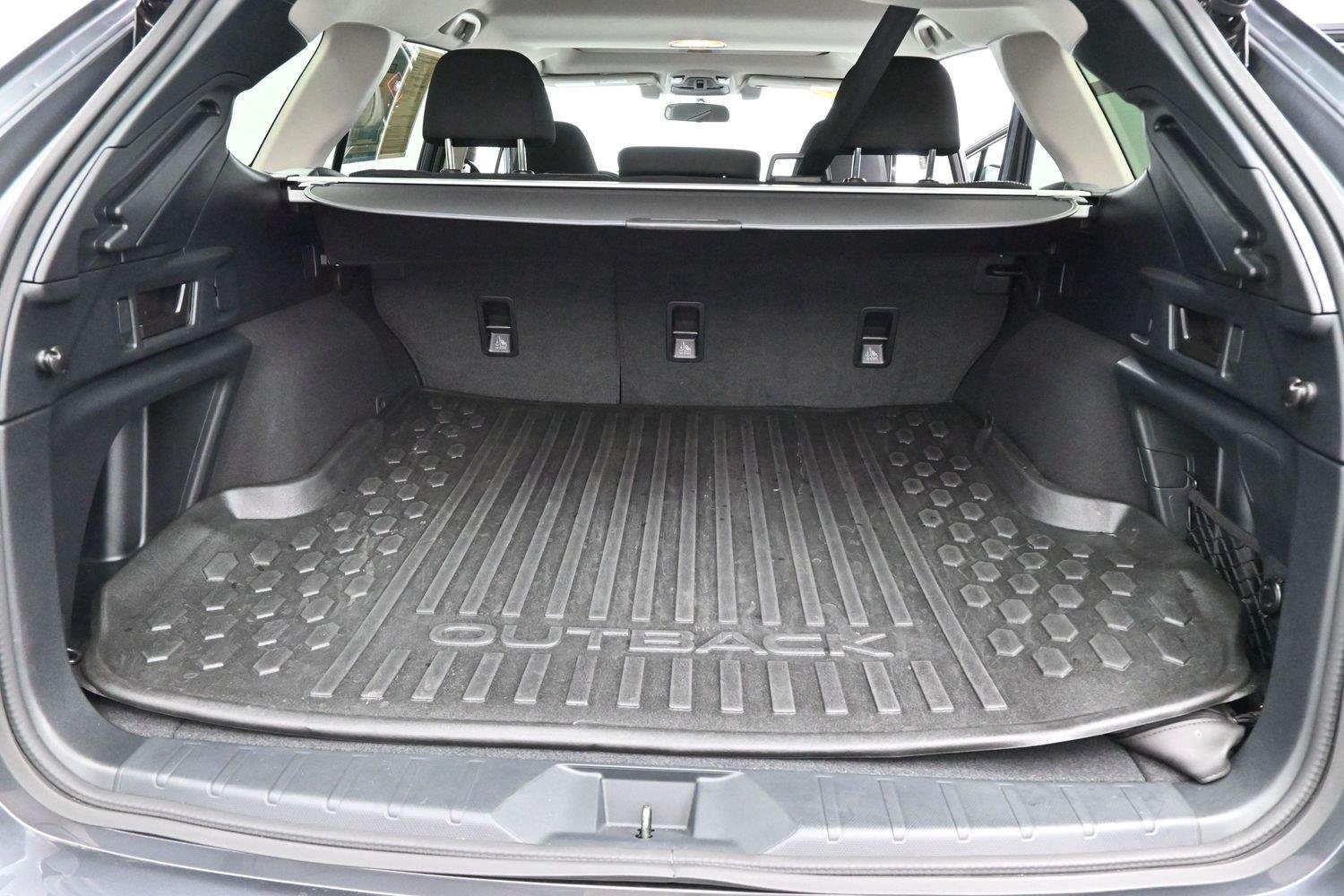 Used 2022 Subaru Outback Premium AWD/4WD image 9