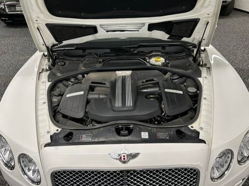Used 2018 Bentley Flying Spur V8 image 14