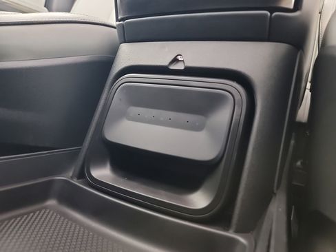 Used 2024 Rivian R1S Adventure AWD/4WD image 33
