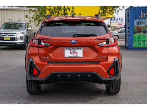 Used 2024 Subaru Crosstrek 2.5i Limited AWD/4WD image 4