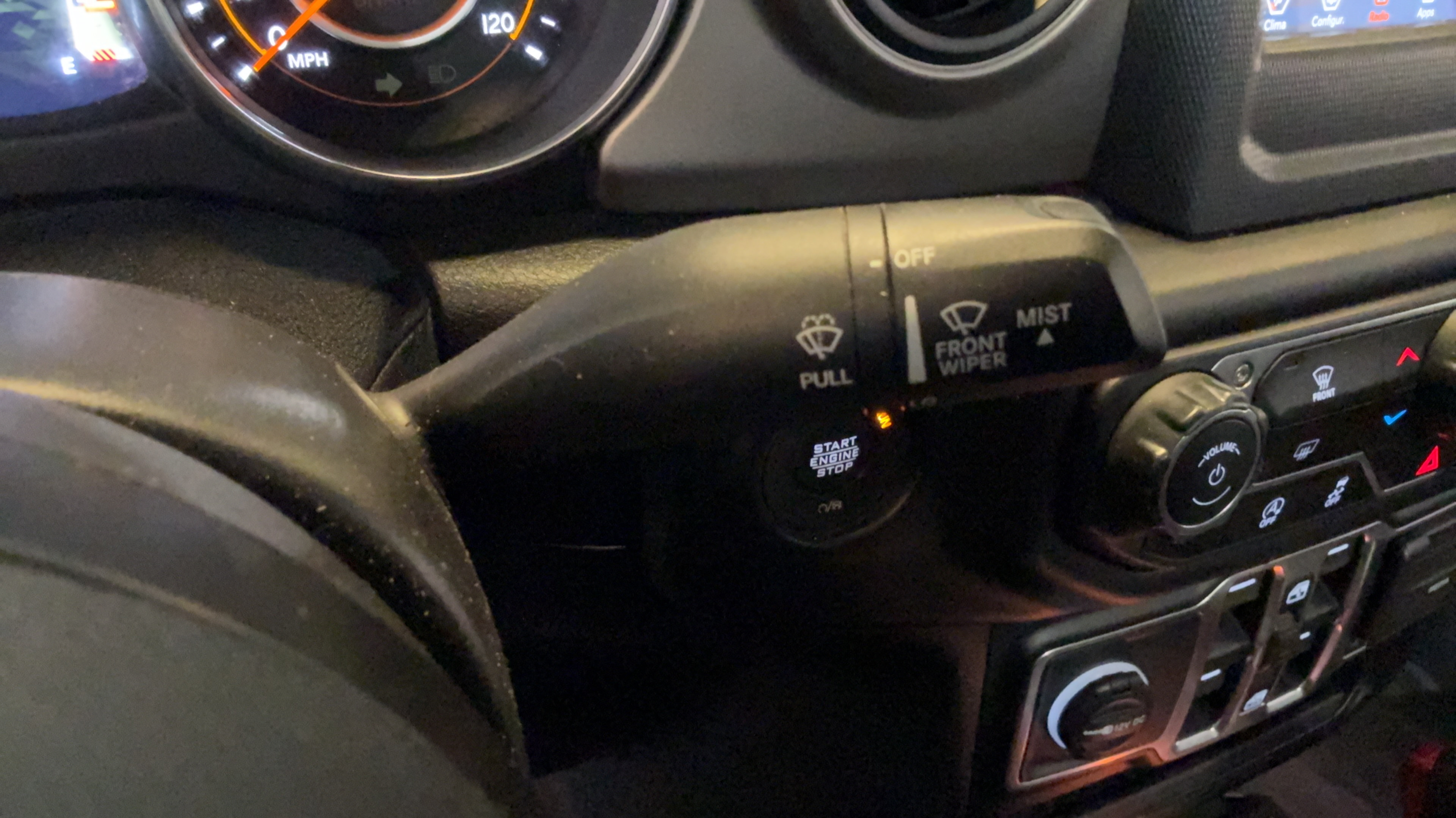 Used 2021 Jeep Gladiator Sport AWD/4WD image 13