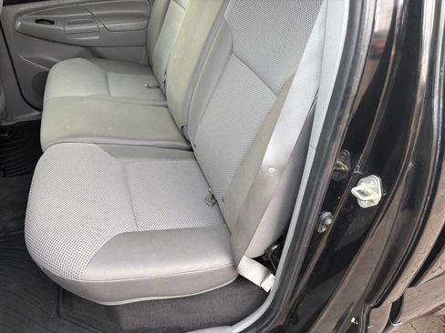 Used 2015 Toyota Tacoma 4x4 Double Cab w/ TRD Sport Package image 16