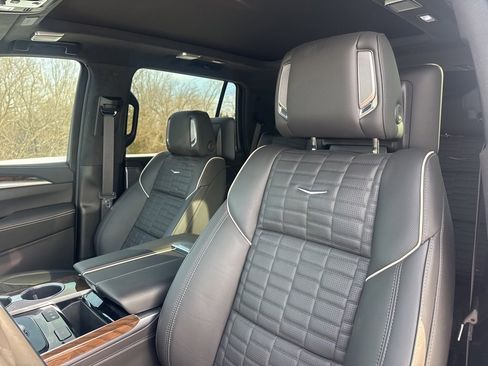 Used 2025 Cadillac Escalade Sport Platinum w/ LPO, Floor Liner Package image 16