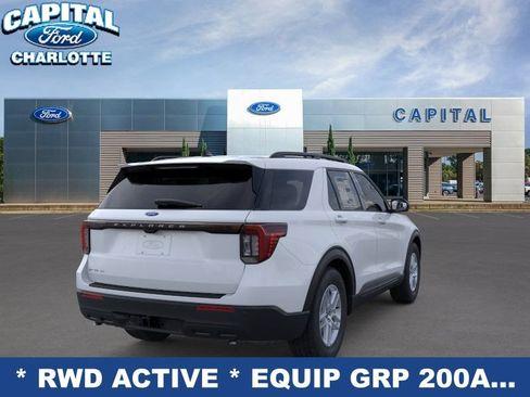 New 2026 Ford Explorer Active RWD image 9