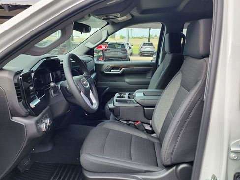 New 2026 GMC Sierra 1500 Elevation image 16