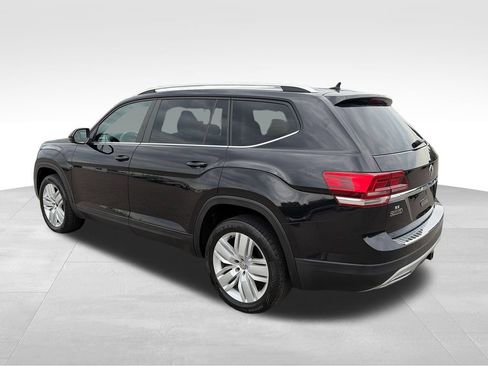 Used 2019 Volkswagen Atlas SE w/ Panoramic Sunroof Package FWD image 4