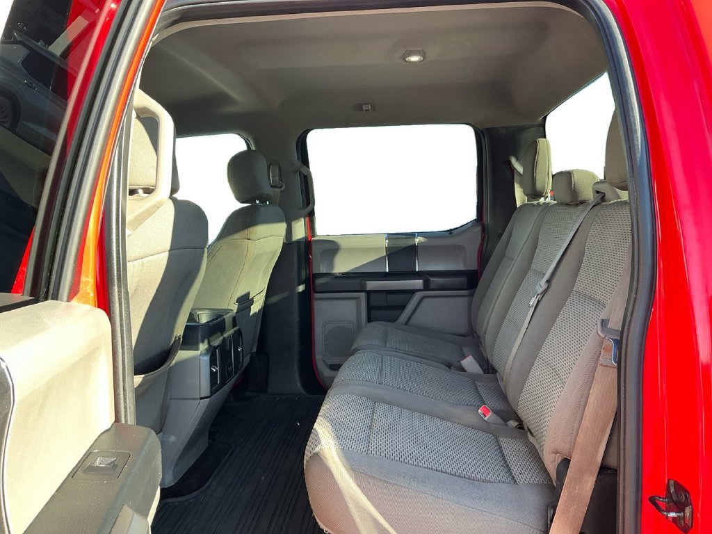 Used 2017 Ford F150 XLT AWD/4WD image 21