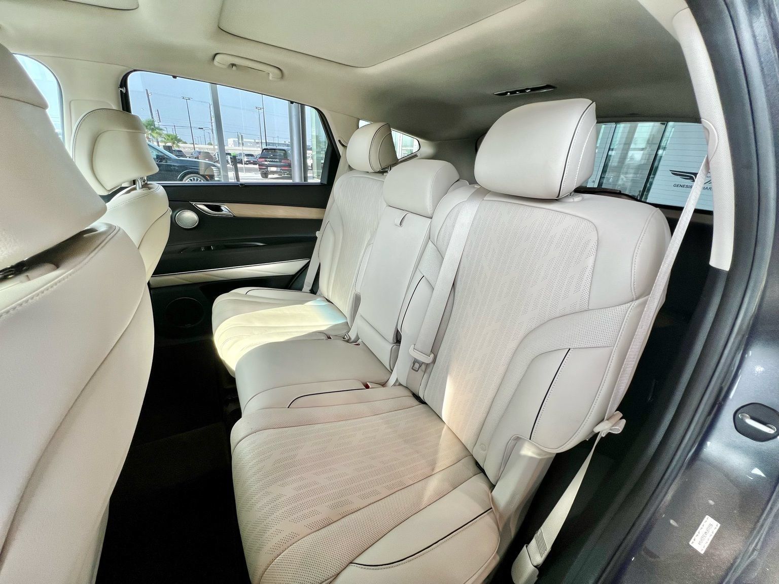 Used 2022 Genesis GV80 3.5T w/ Advanced Package 06 AWD/4WD image 17
