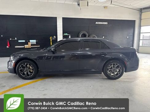 Used 2018 Chrysler 300 S AWD/4WD image 5