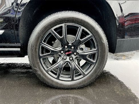New 2026 GMC Yukon Denali w/ Sun & Power Step Package image 27