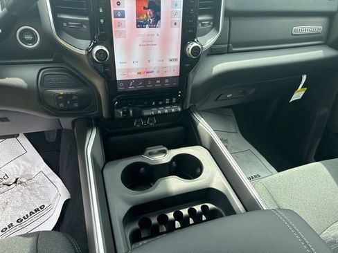 New 2026 RAM 2500 Big Horn AWD/4WD image 22