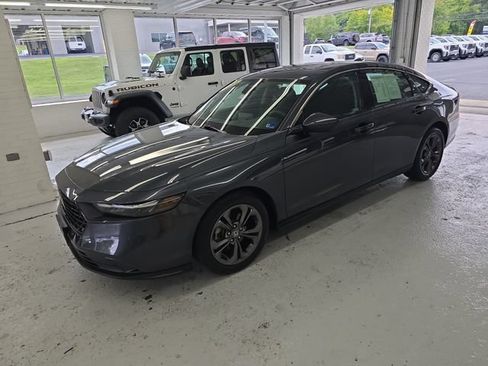 Used 2023 Honda Accord EX image 2