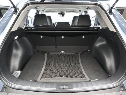 Certified 2023 Toyota Corolla Cross XLE image 34