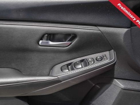 Used 2025 Nissan Sentra SV w/ Trunk Package FWD image 16