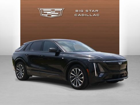 Certified 2024 Cadillac Lyriq Sport RWD image 7