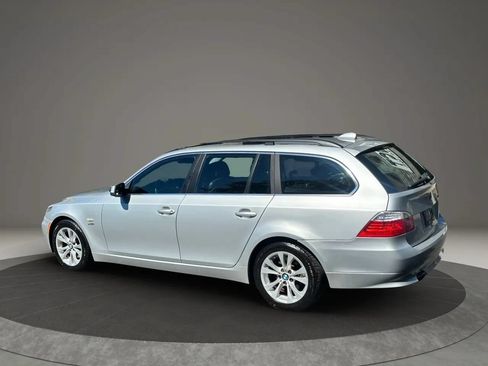 Used 2010 BMW 535i xDrive Wagon AWD/4WD image 13